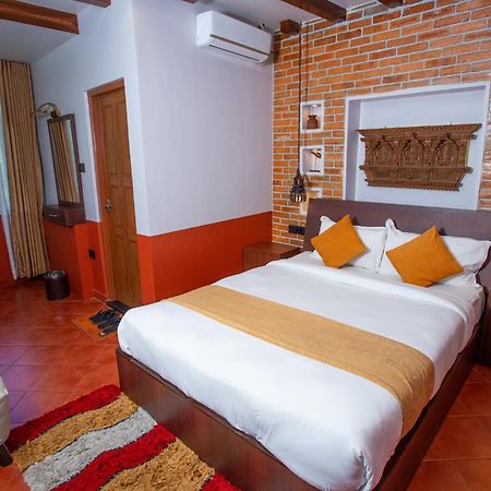 Chautari Boutique Hotel Pokhara Eksteriør bilde