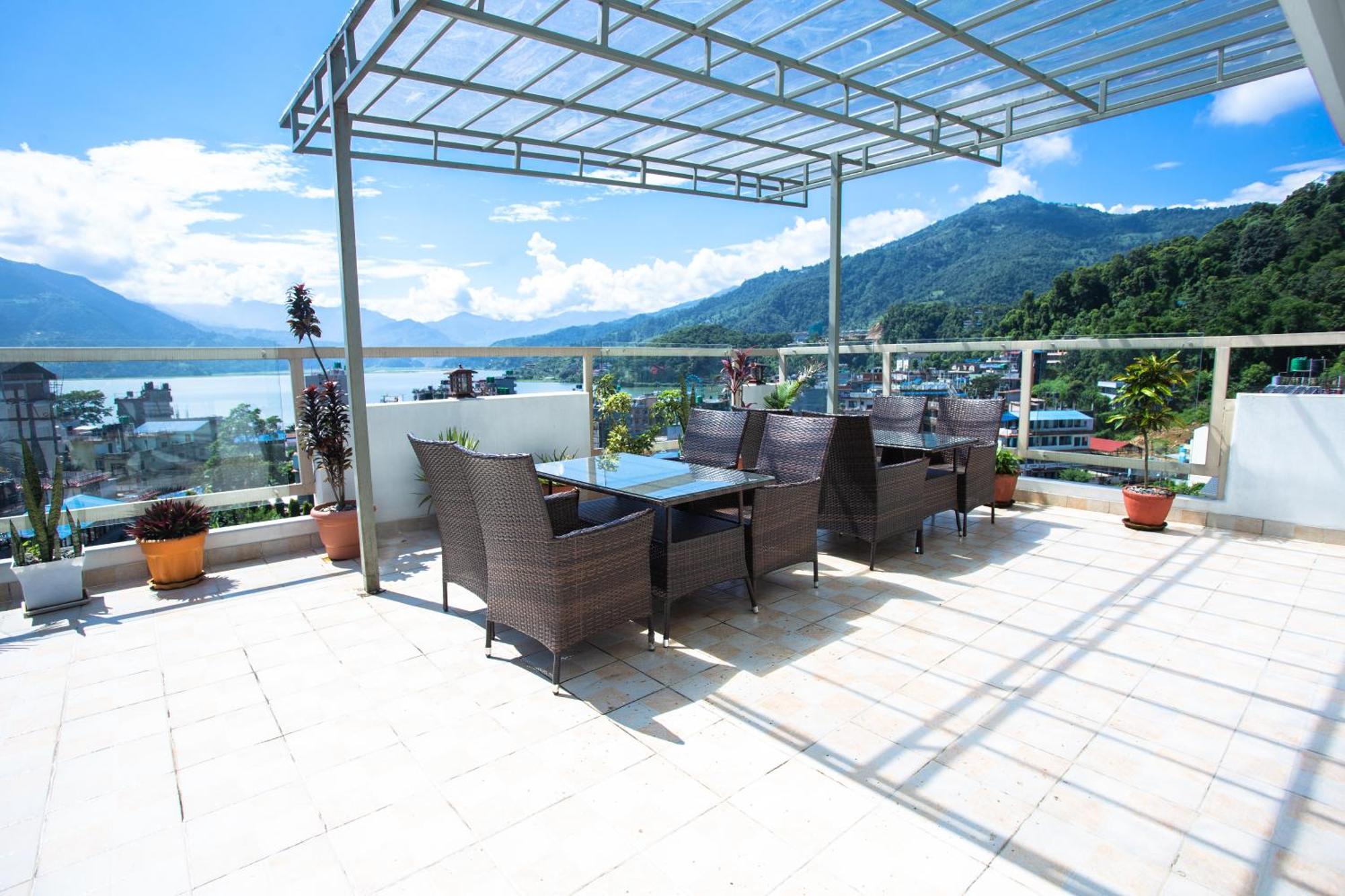 Chautari Boutique Hotel Pokhara Eksteriør bilde