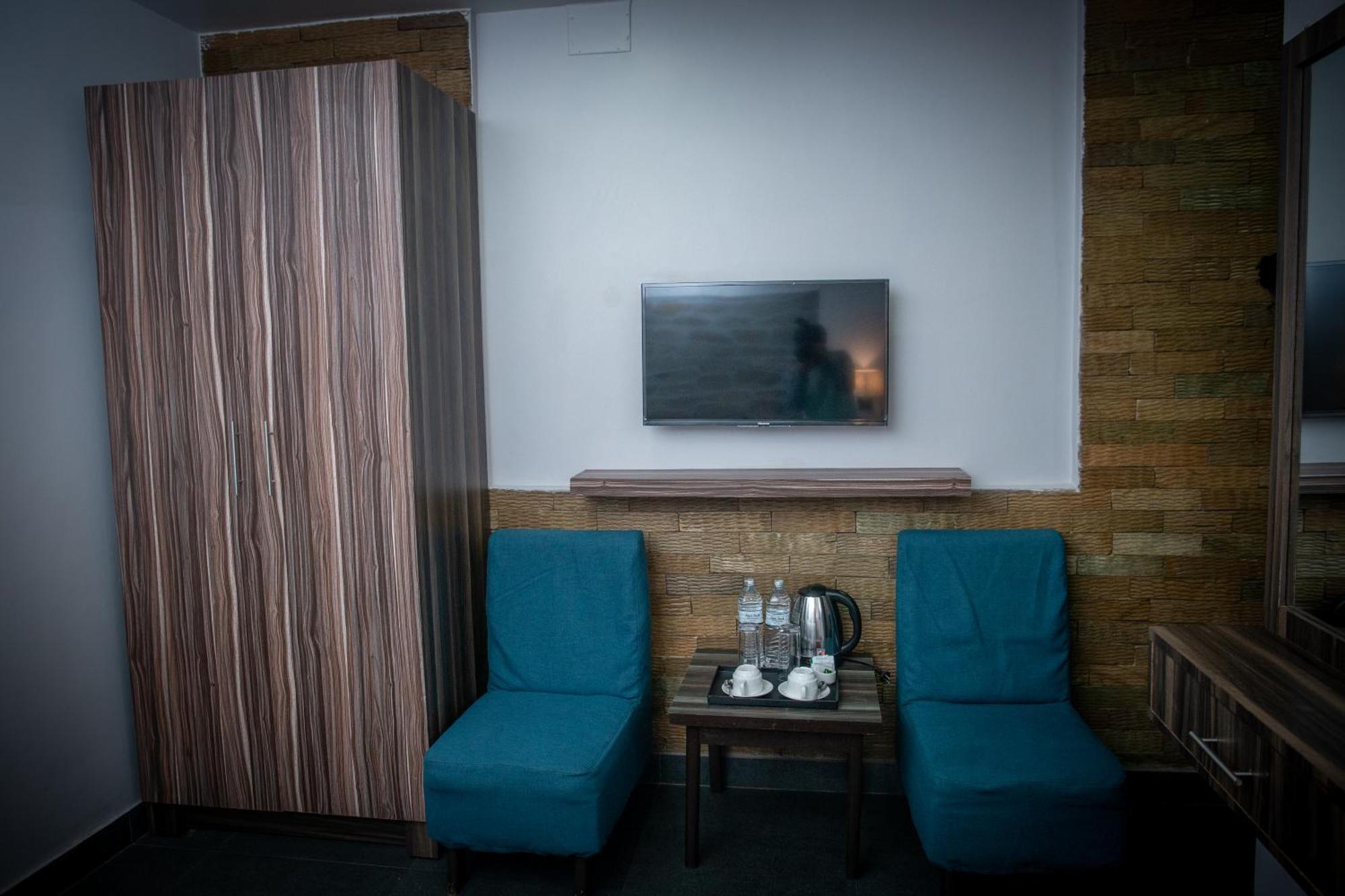 Chautari Boutique Hotel Pokhara Eksteriør bilde