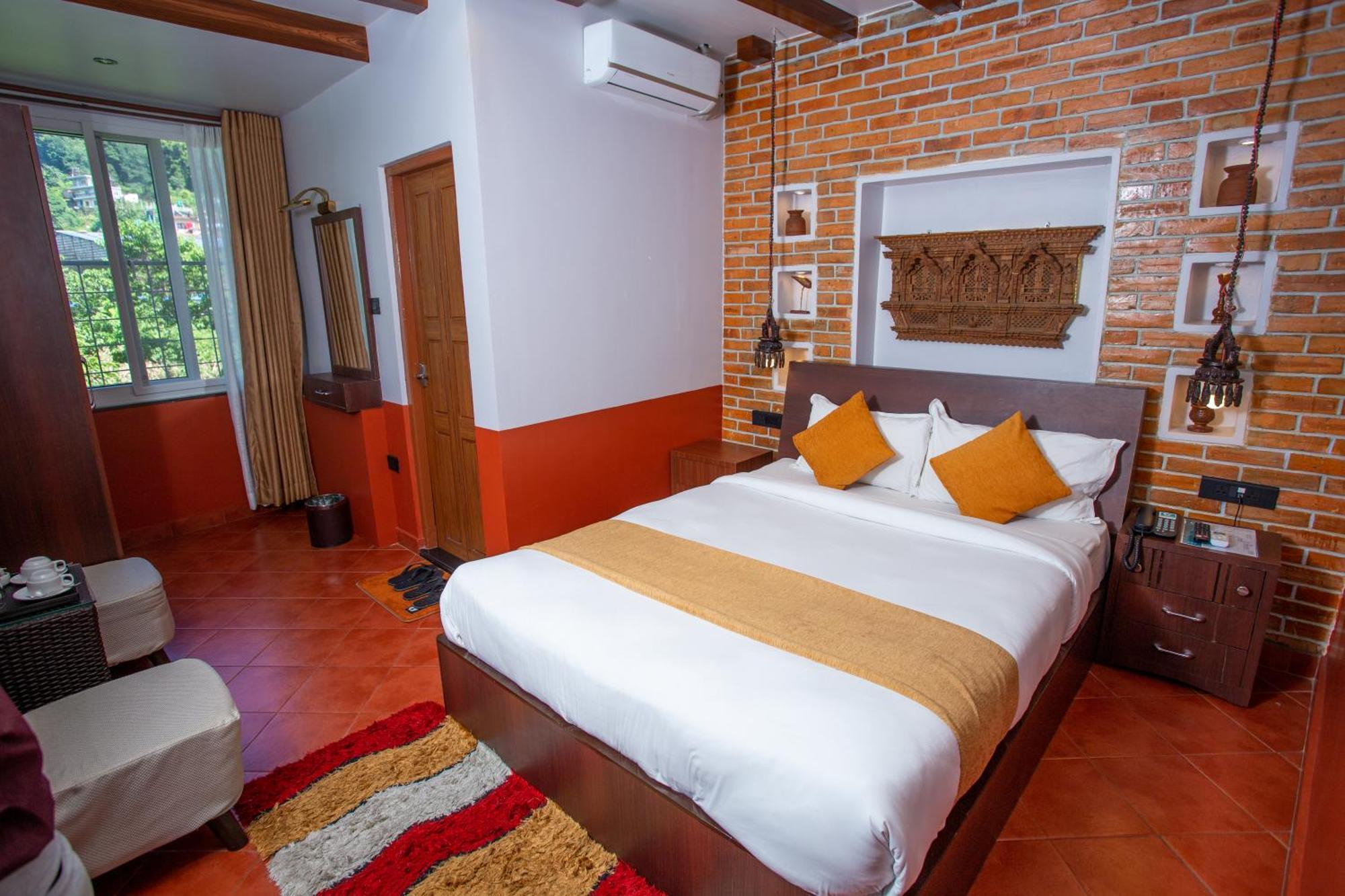 Chautari Boutique Hotel Pokhara Eksteriør bilde